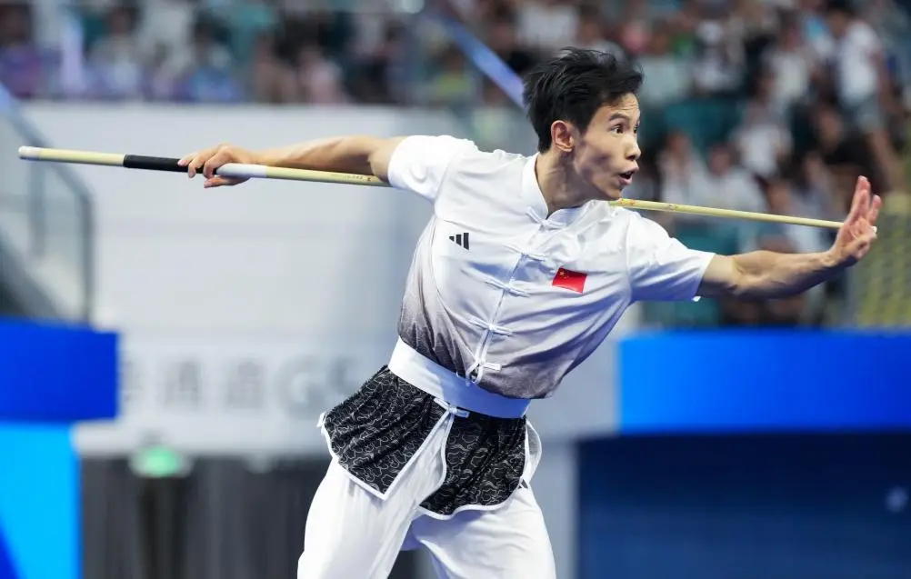 entit, 在成都圆梦, 高久尚的表