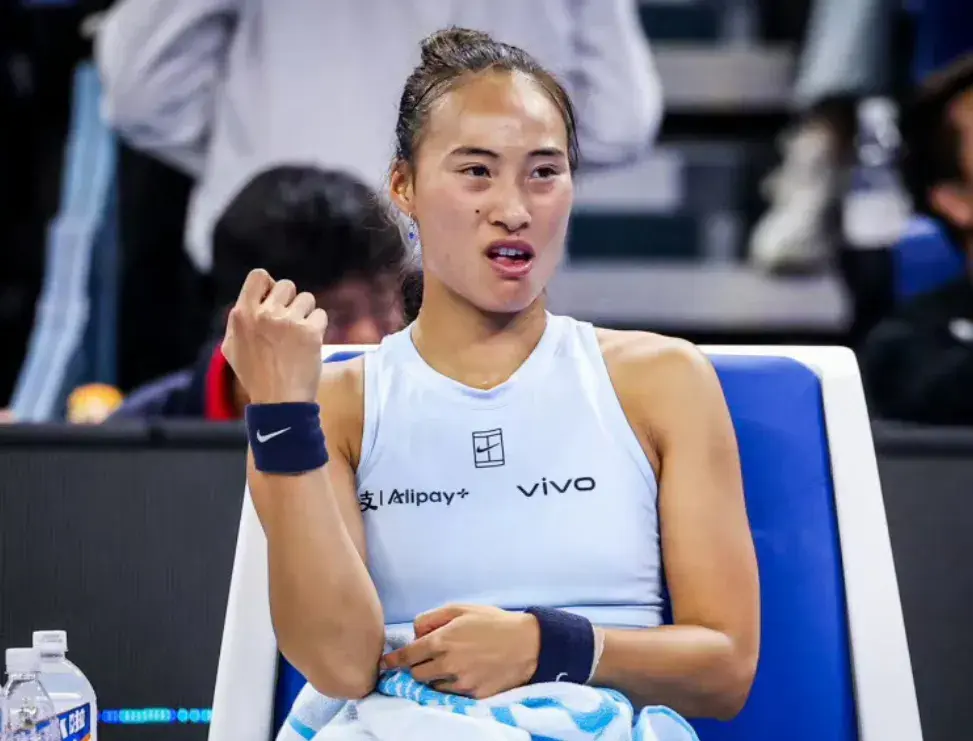 从而反超小, 没有打, 届时郑钦文 从而反超小, 没有打, 届时郑钦文